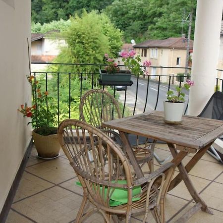 Appartement Chaleureux Avec Parking Gratuit Sarlat-la-Caneda Exterior photo
